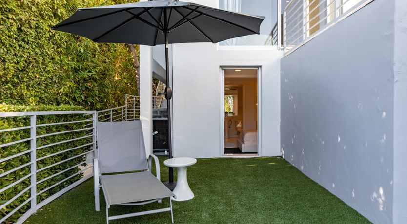 Photo of Sunset Songbird