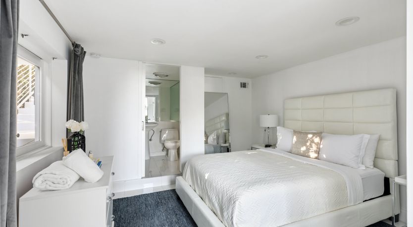 Photo of Sunset Songbird