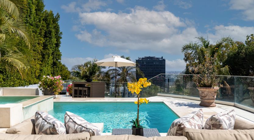 Photo of Sunset Songbird