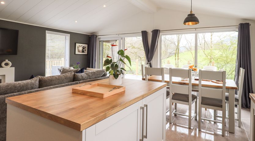 Photo of Jinnyspinner Lodge