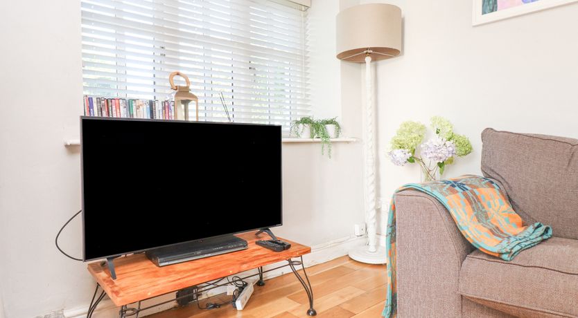 Photo of Fron Heulog