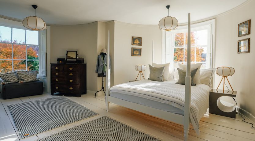 Photo of Little Orange Leaf