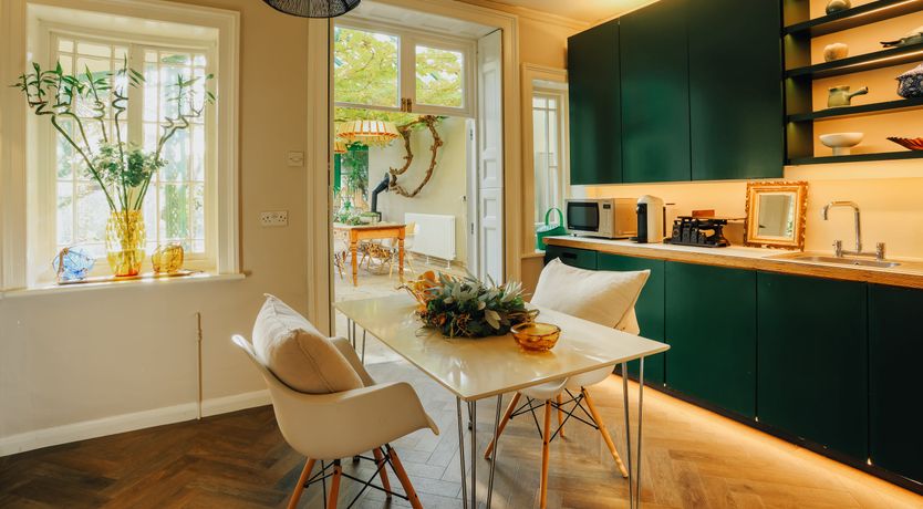 Photo of Little Orange Leaf