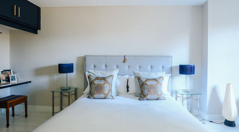 Photo of Little Orange Leaf