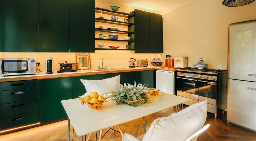 Photo of Little Orange Leaf