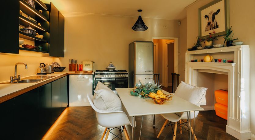 Photo of Little Orange Leaf