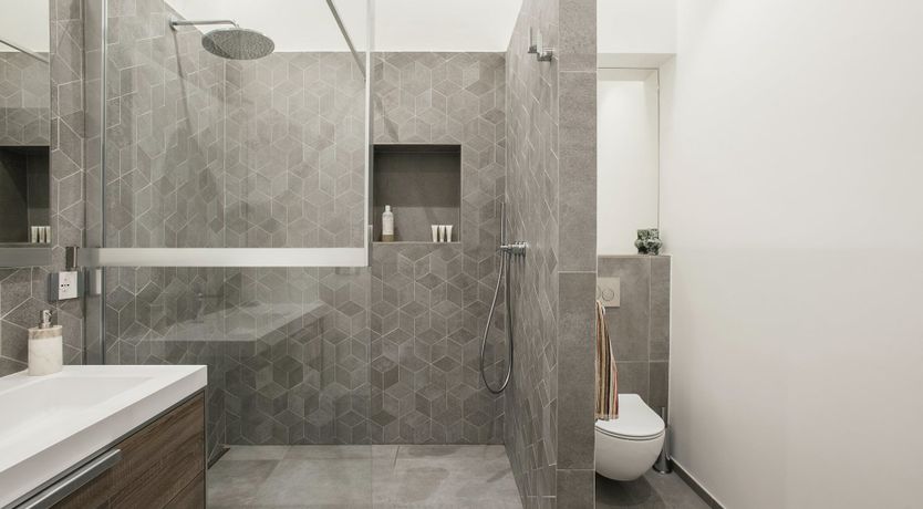 Photo of Verdant Verde