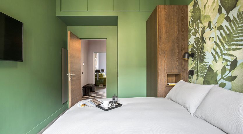 Photo of Verdant Verde