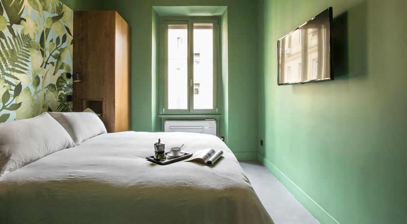 Photo of Verdant Verde