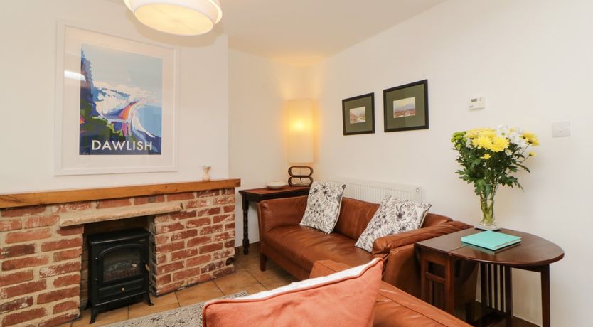 Photo of The Yellow House, 13 King Street