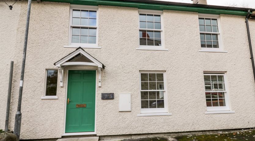 Photo of Bridgend Cottages