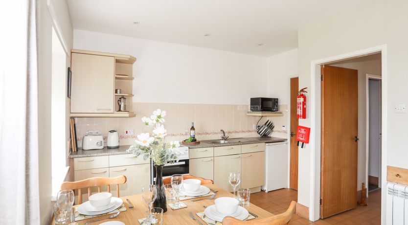 Photo of Ceiriad - 9 Ty'n Don