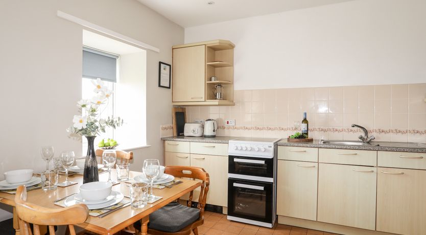 Photo of Ceiriad - 9 Ty'n Don