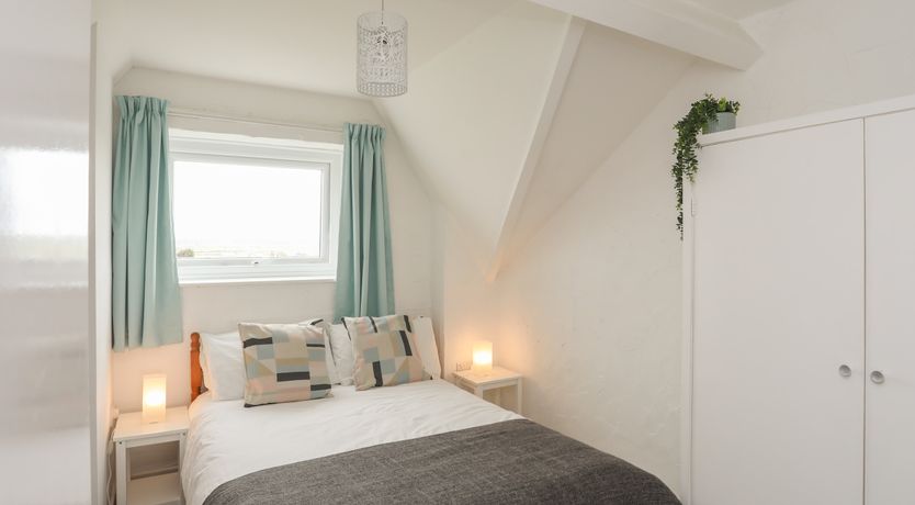 Photo of Penrhyn - 4 Ty'n Don