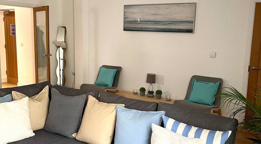 Photo of LUNA Beach - Luxury Carbis Bay Apartment + Parking