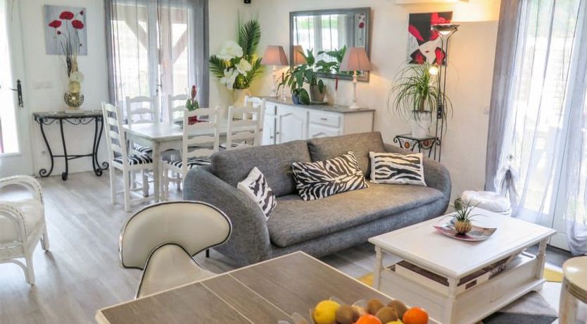 Photo of Les Camélias