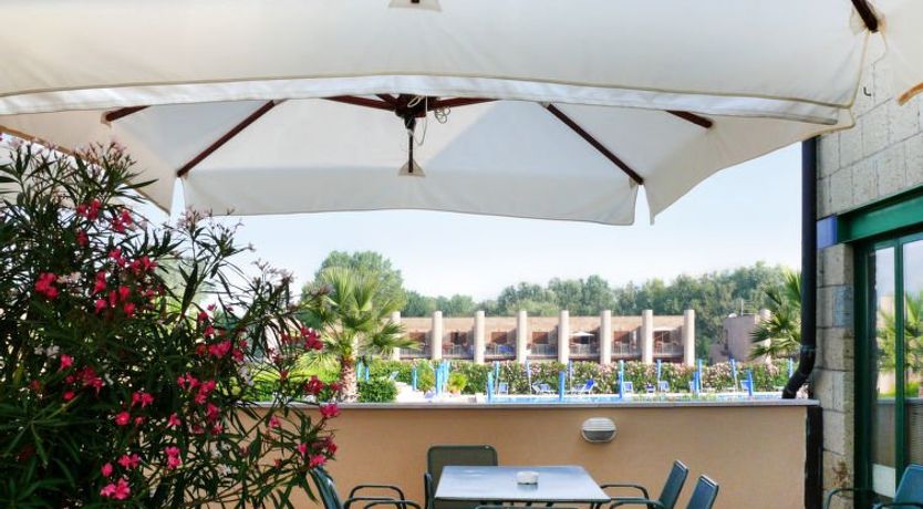 Photo of Cosmopolitan Golf (TIR280)