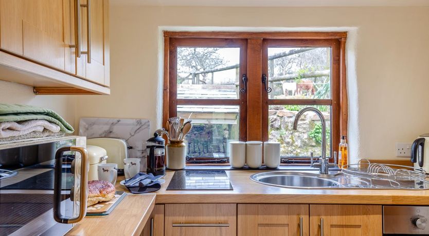 Photo of 1 Bed in St. Austell