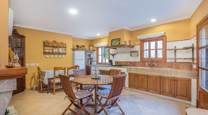 Photo of Es Barracar