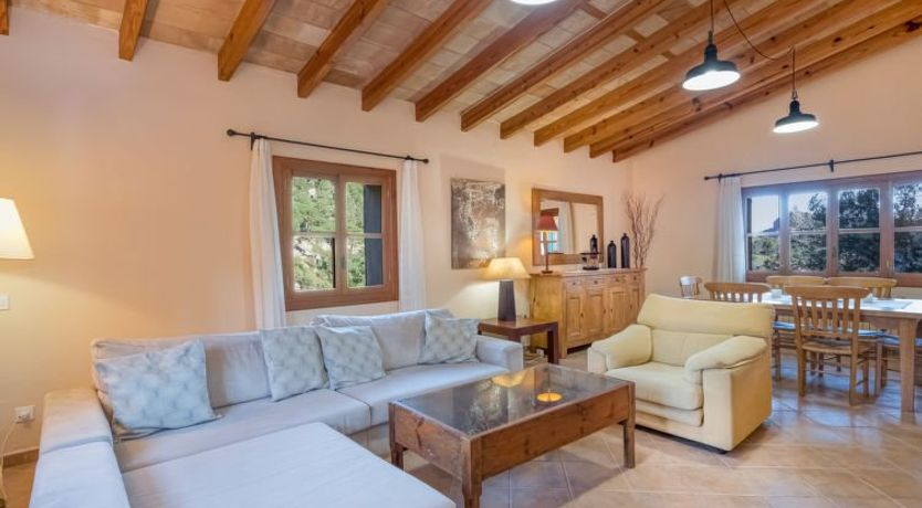 Photo of Es Barracar