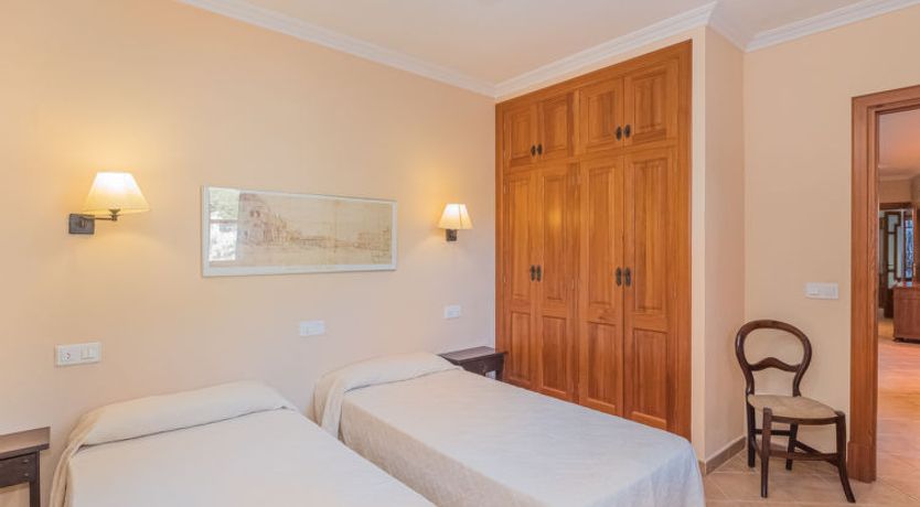 Photo of Es Barracar