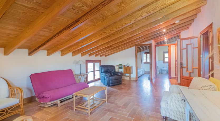 Photo of Es Barracar