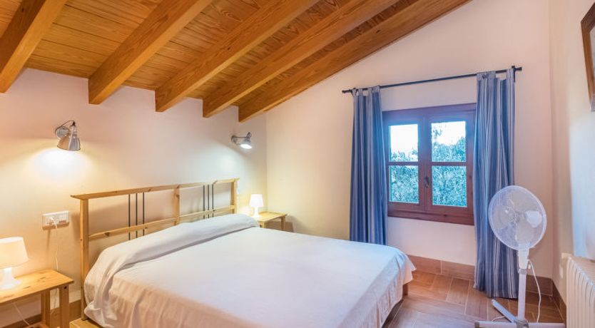 Photo of Es Barracar