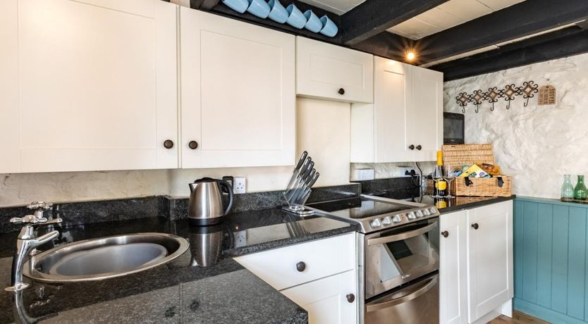 Photo of 1 Bed in St. Austell