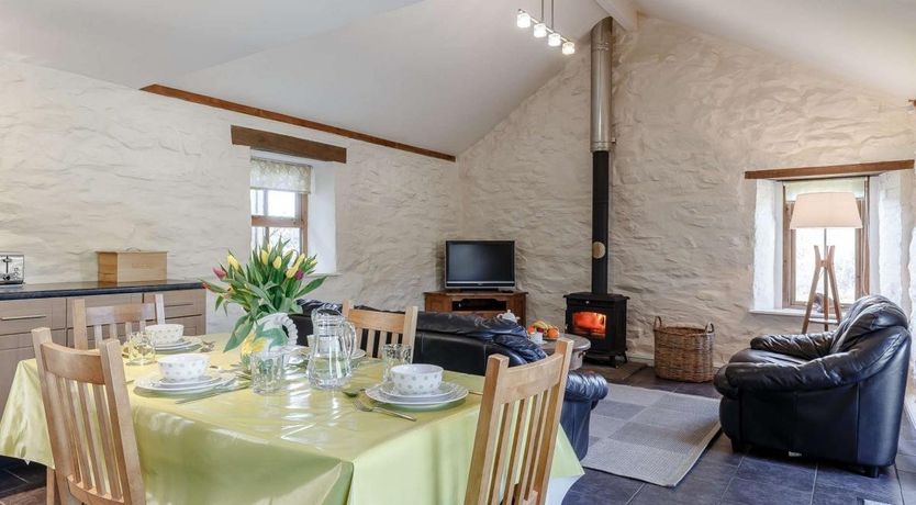 Photo of 2 Bed in Cambrose