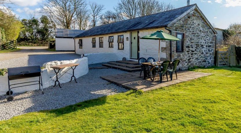 Photo of 2 Bed in Cambrose