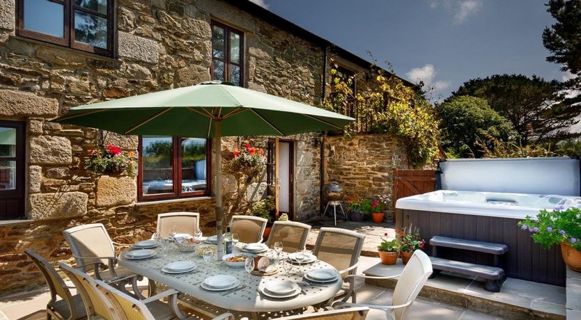 Photo of 5 Bed in Illogan