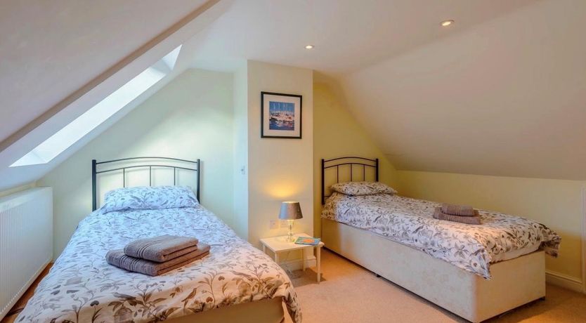 Photo of 4 Bed in West Lulworth