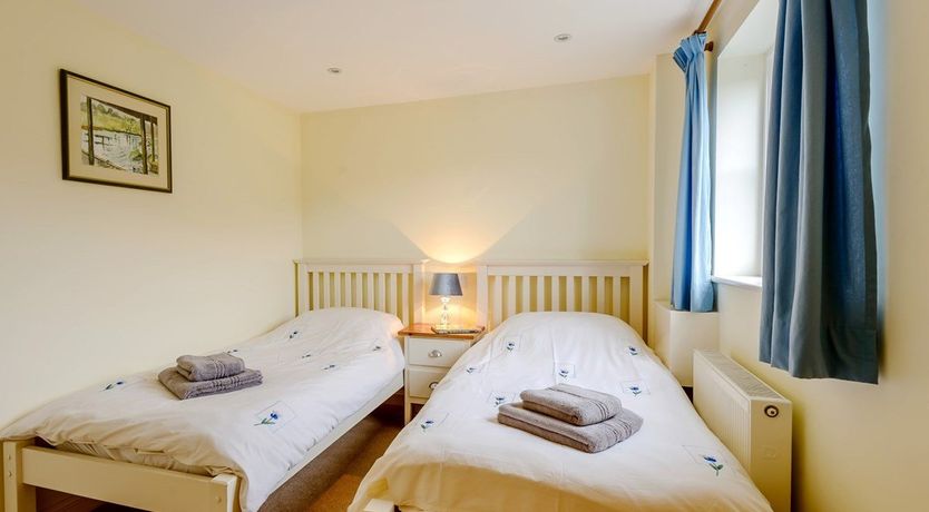 Photo of 4 Bed in West Lulworth