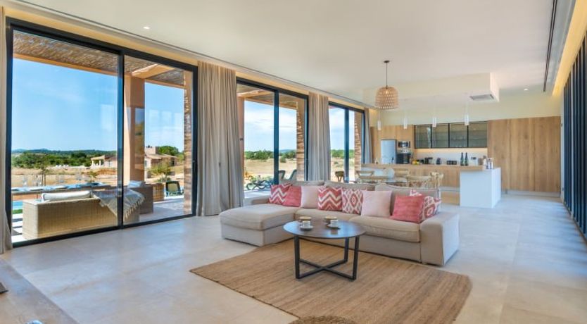 Photo of Can Navarro