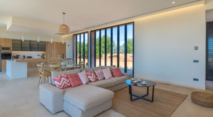 Photo of Can Navarro