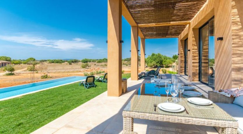 Photo of Can Navarro