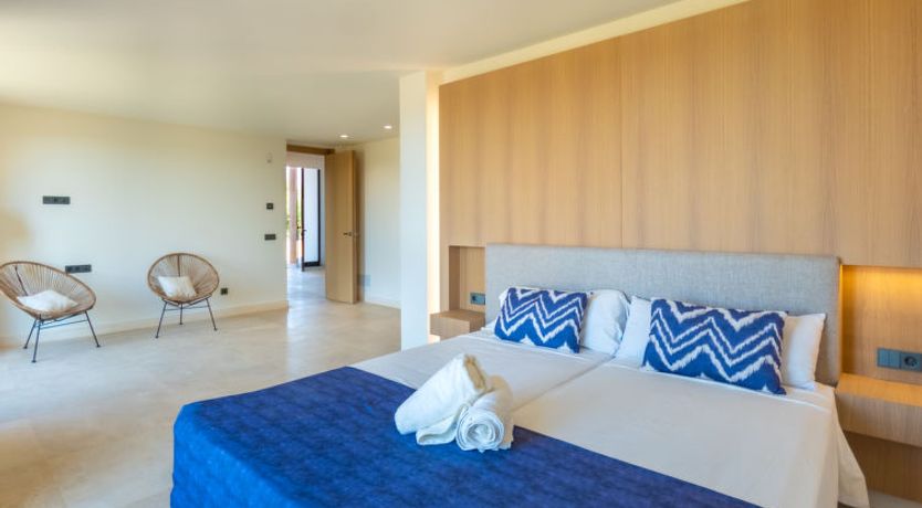 Photo of Can Navarro