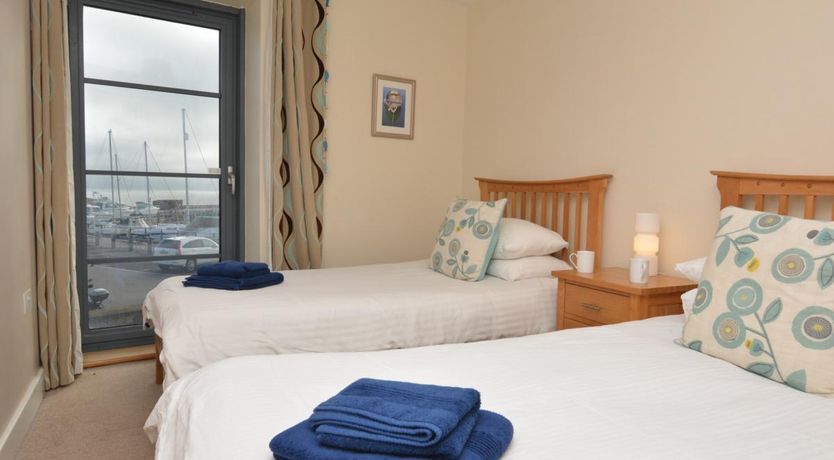 Photo of 2 Bed in West Bay