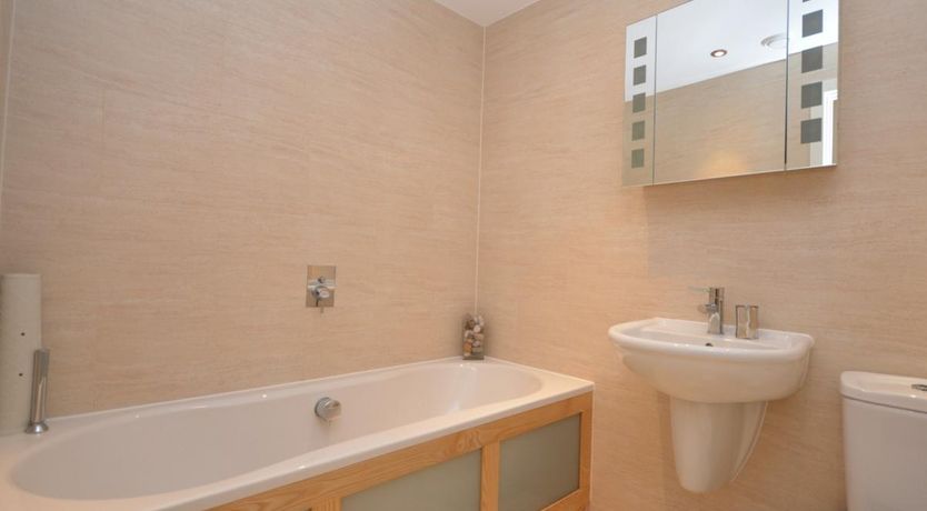 Photo of 2 Bed in West Bay