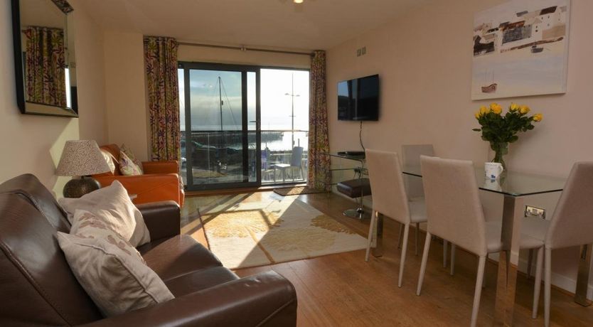 Photo of 2 Bed in West Bay