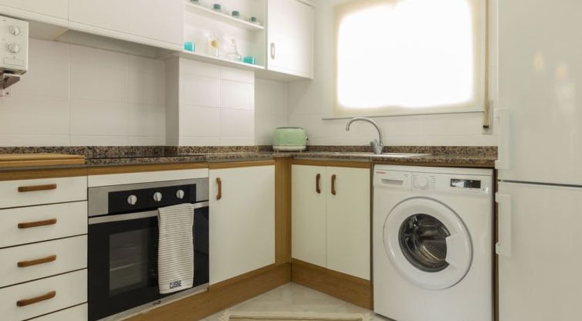 Photo of Euro Golden