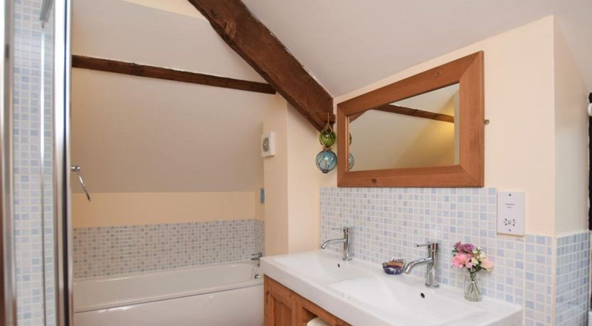 Photo of 2 Bed in Shebbear