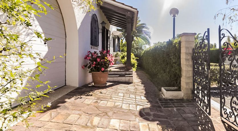 Photo of El Dorado Playa - Villa La Roca