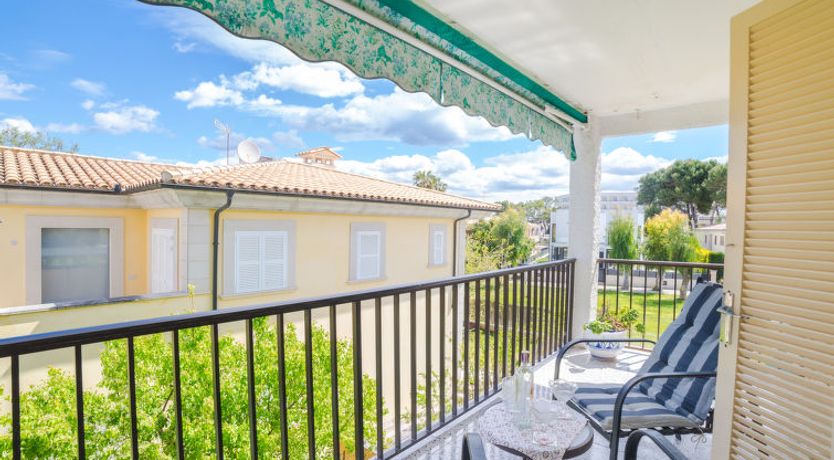 Photo of Los Girasoles