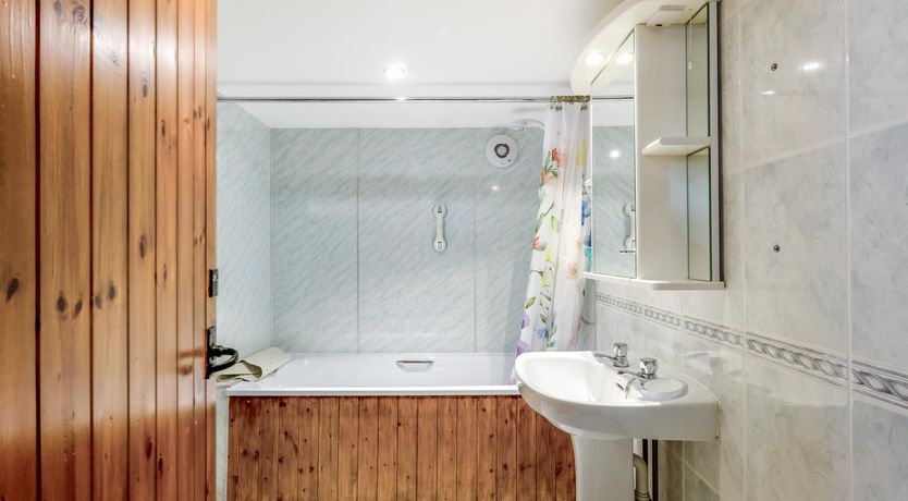 Photo of 3 Bed in Torrington