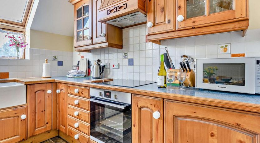 Photo of 3 Bed in Frithelstock