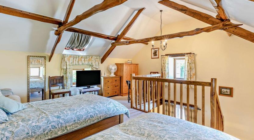 Photo of 3 Bed in Frithelstock