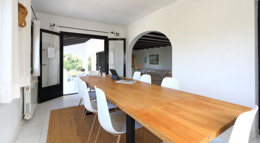 Photo of Isla Bonita