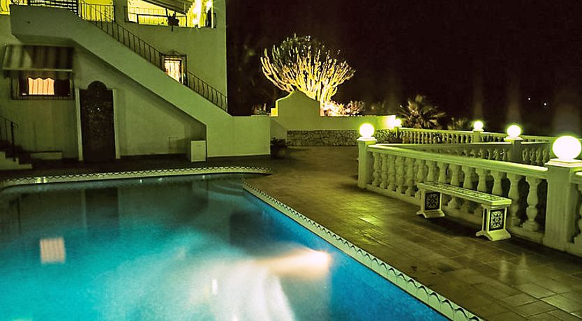 Photo of Isla Bonita