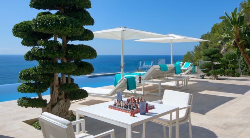 Photo of Emma on the Roc